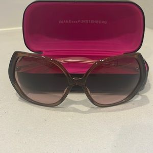 Diane vonFurstenberg sunglasses